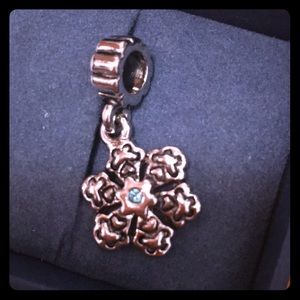 Kay Jewelers Charmed Memories Snowflake Charm